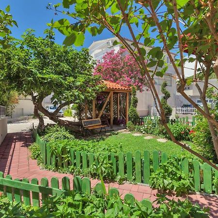 Apartmani Luna Baška Voda المظهر الخارجي الصورة