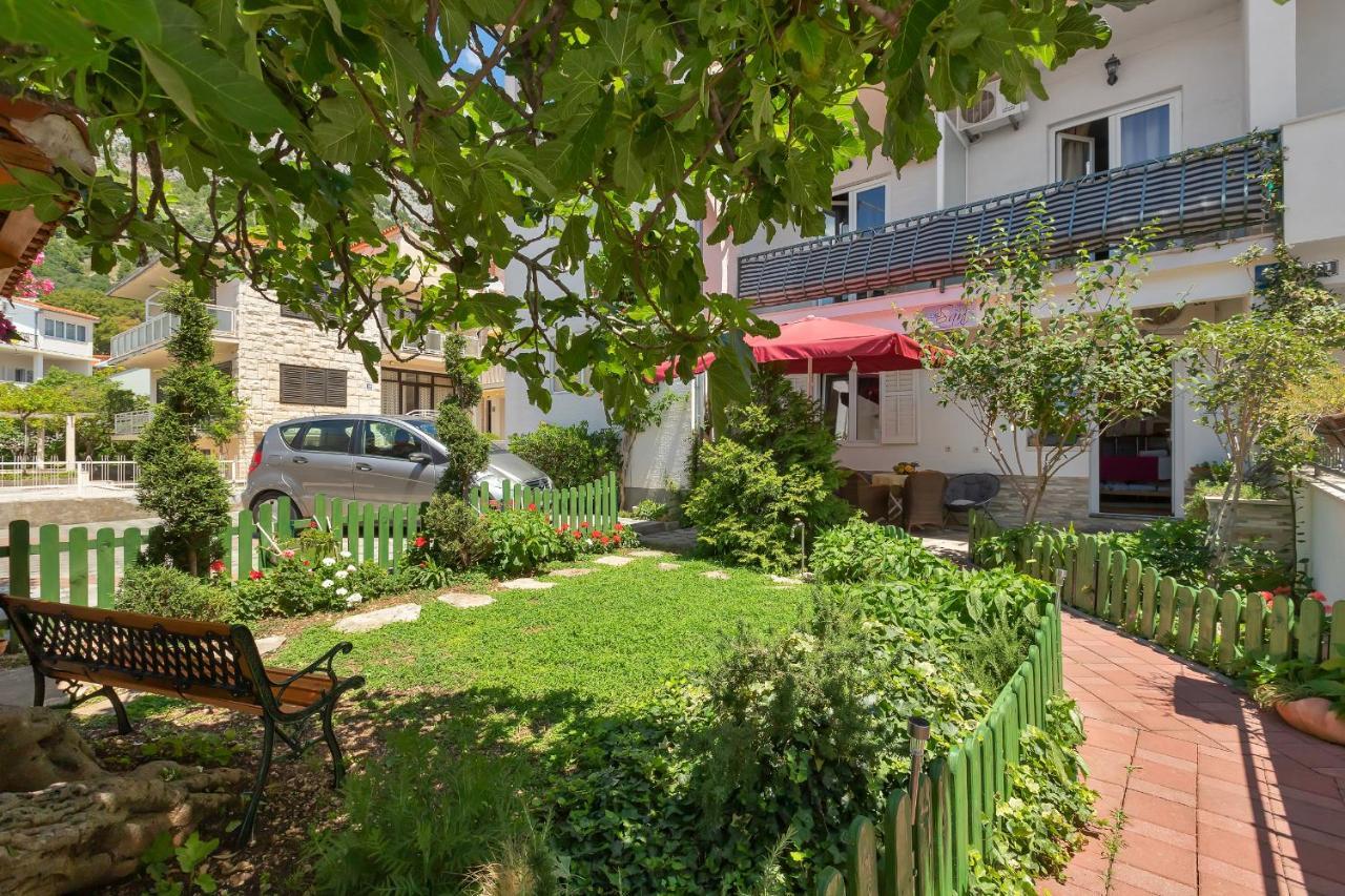 Apartmani Luna Baška Voda المظهر الخارجي الصورة