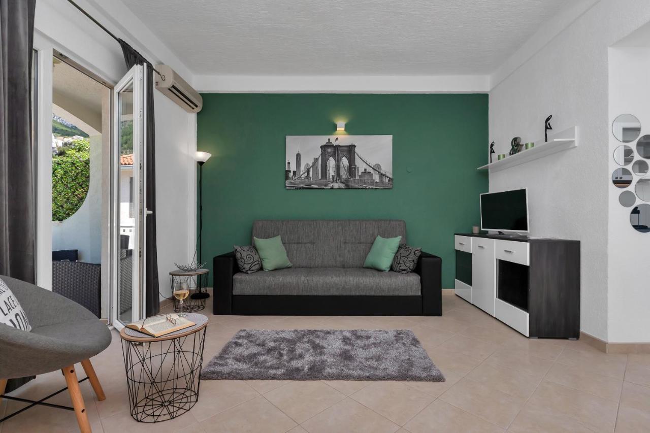 Apartmani Luna Baška Voda المظهر الخارجي الصورة