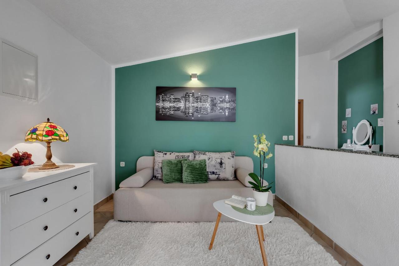 Apartmani Luna Baška Voda المظهر الخارجي الصورة