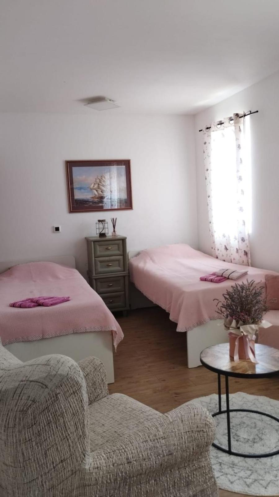 Apartmani Luna Baška Voda المظهر الخارجي الصورة